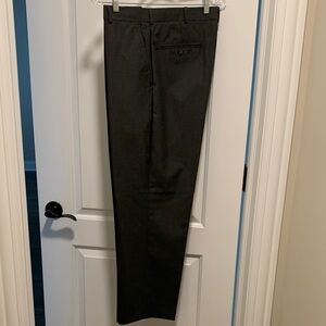 Alfani Men’s Dark Gray Trousers. Size: 33/30, Pre-owned, great condition.